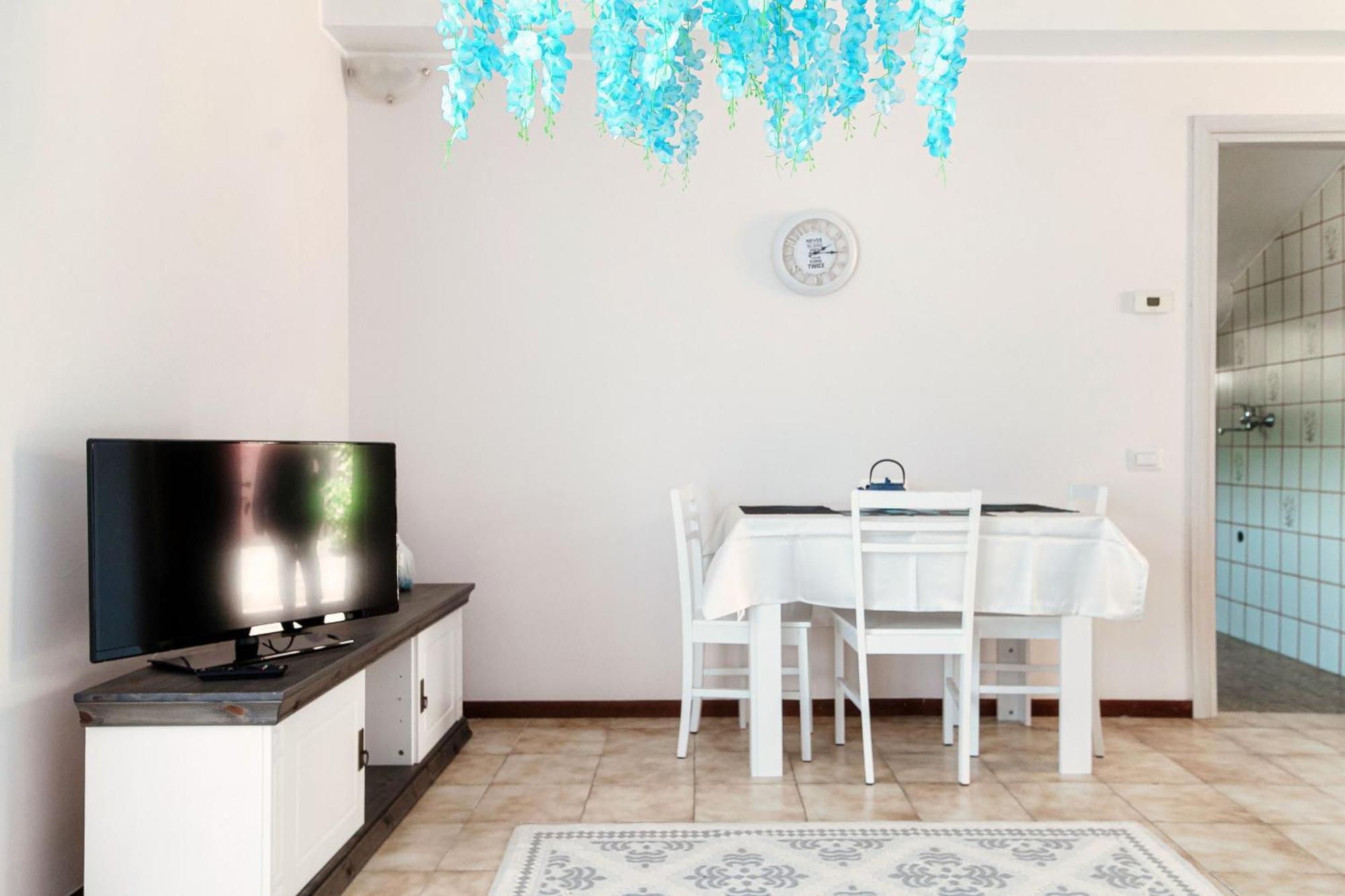 Wisteriaroom Como Room photo